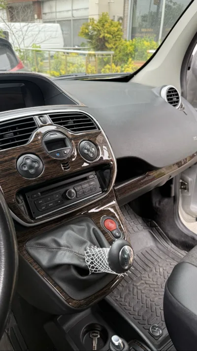 Renault Kango Koyu Meşe Maun Kaplama