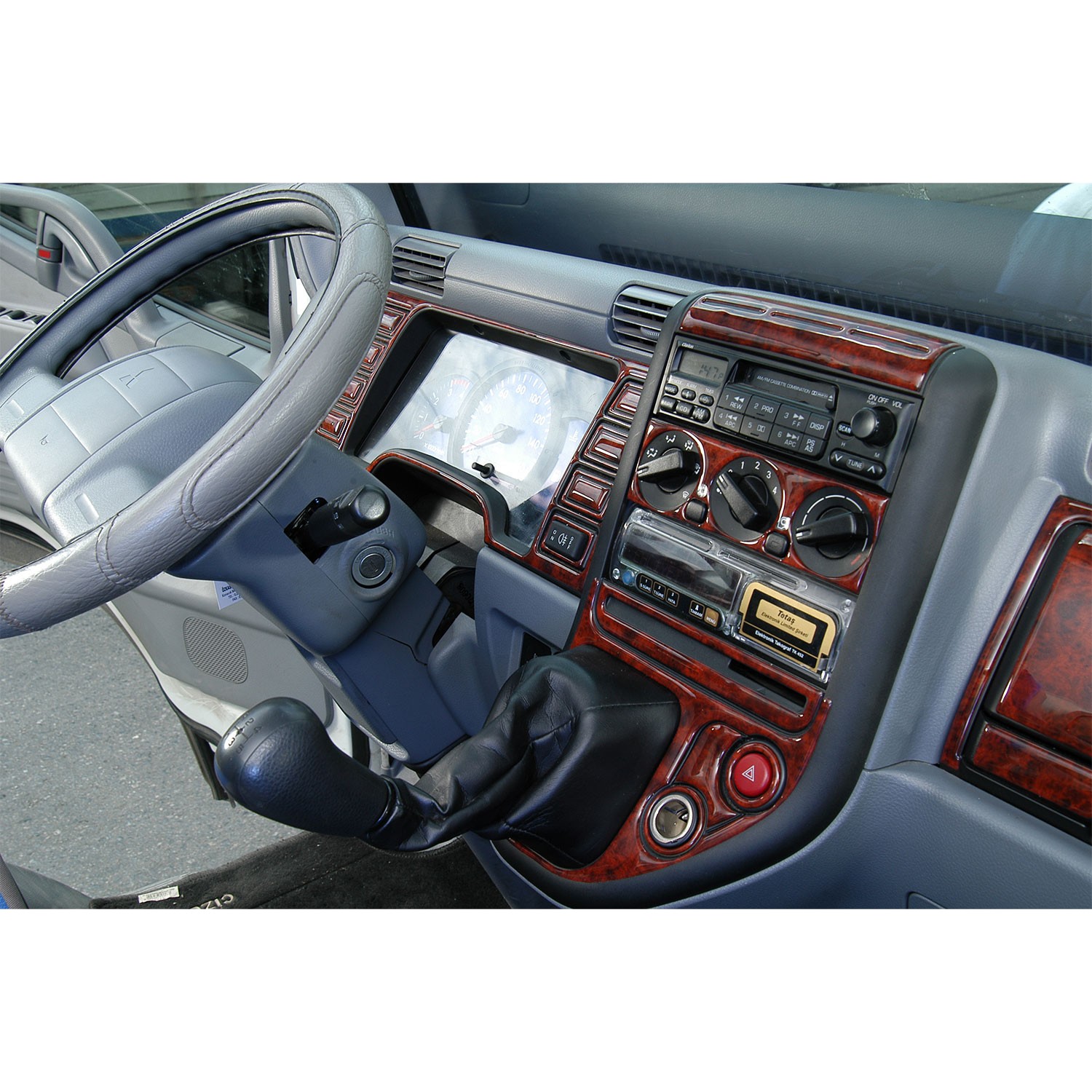 Mitsubishi Fuso Canter Torpido Kaplama 36 2005