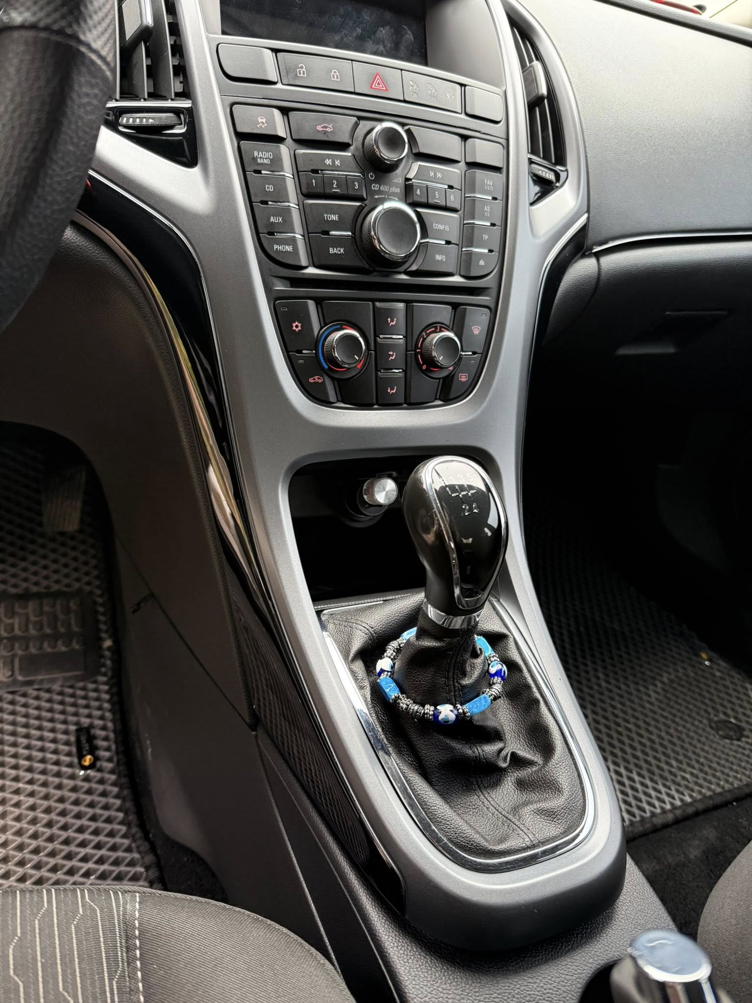 Opel Astra J