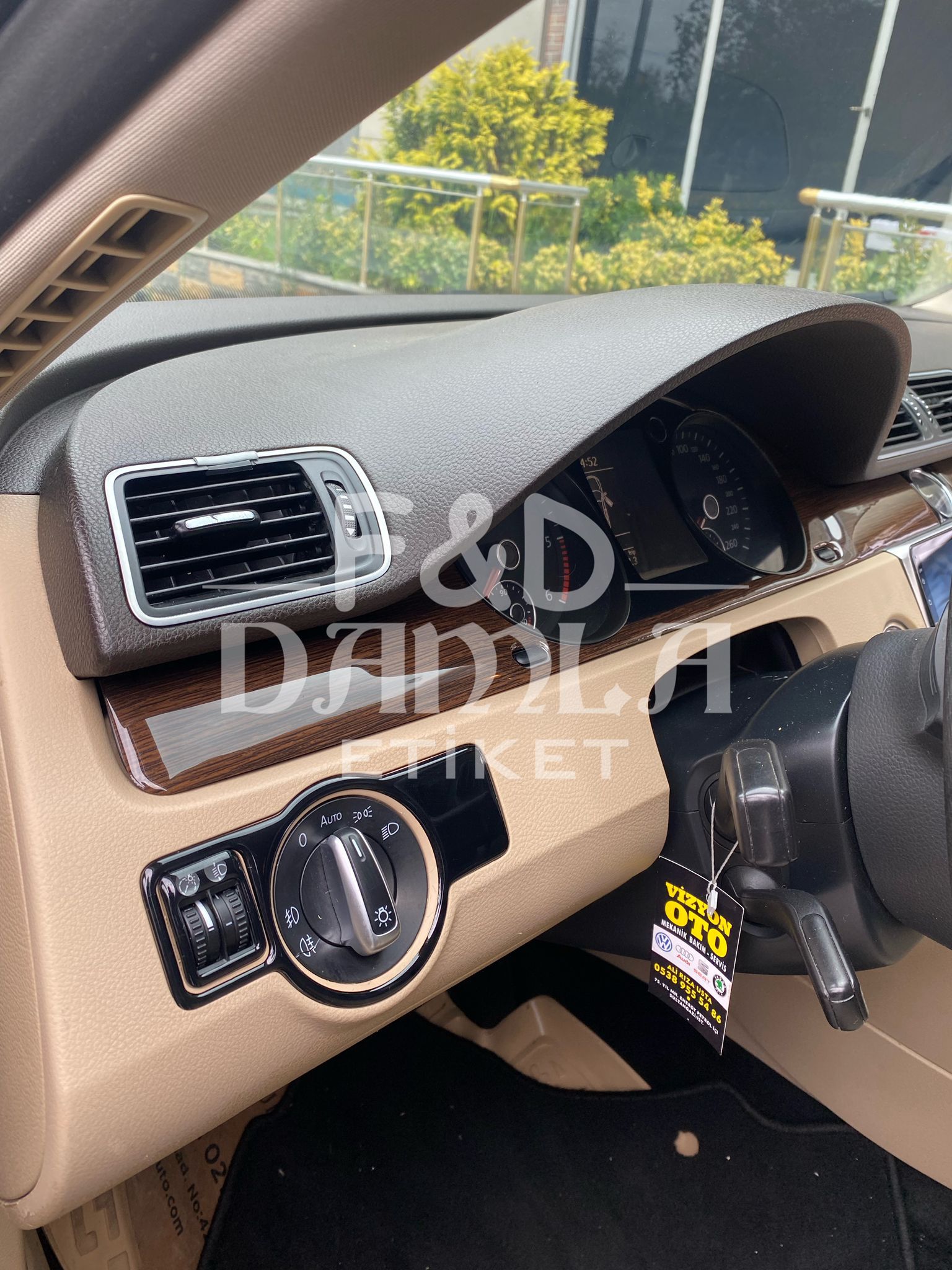 Volkswagen Passat B7 Piano Black Koyu Meşe Maun Kaplama