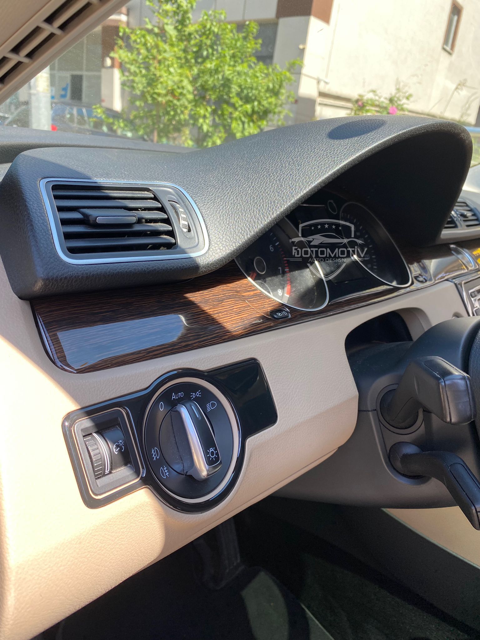 Volkswagen Passat CC Piano Black Koyu Meşe Maun Kaplama