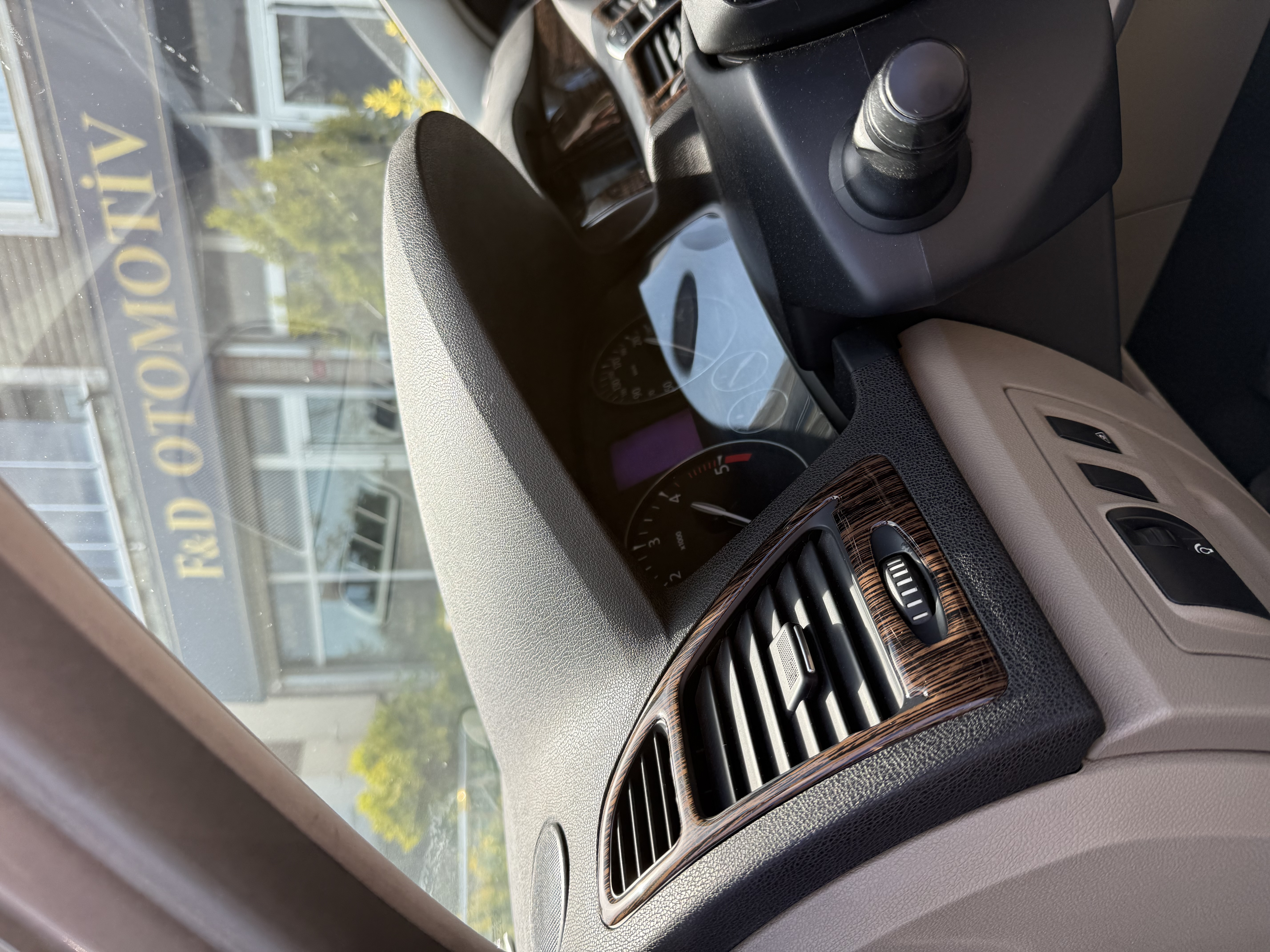 Renault Laguna 3 Full Set Koyu Meşe Maun Kaplama