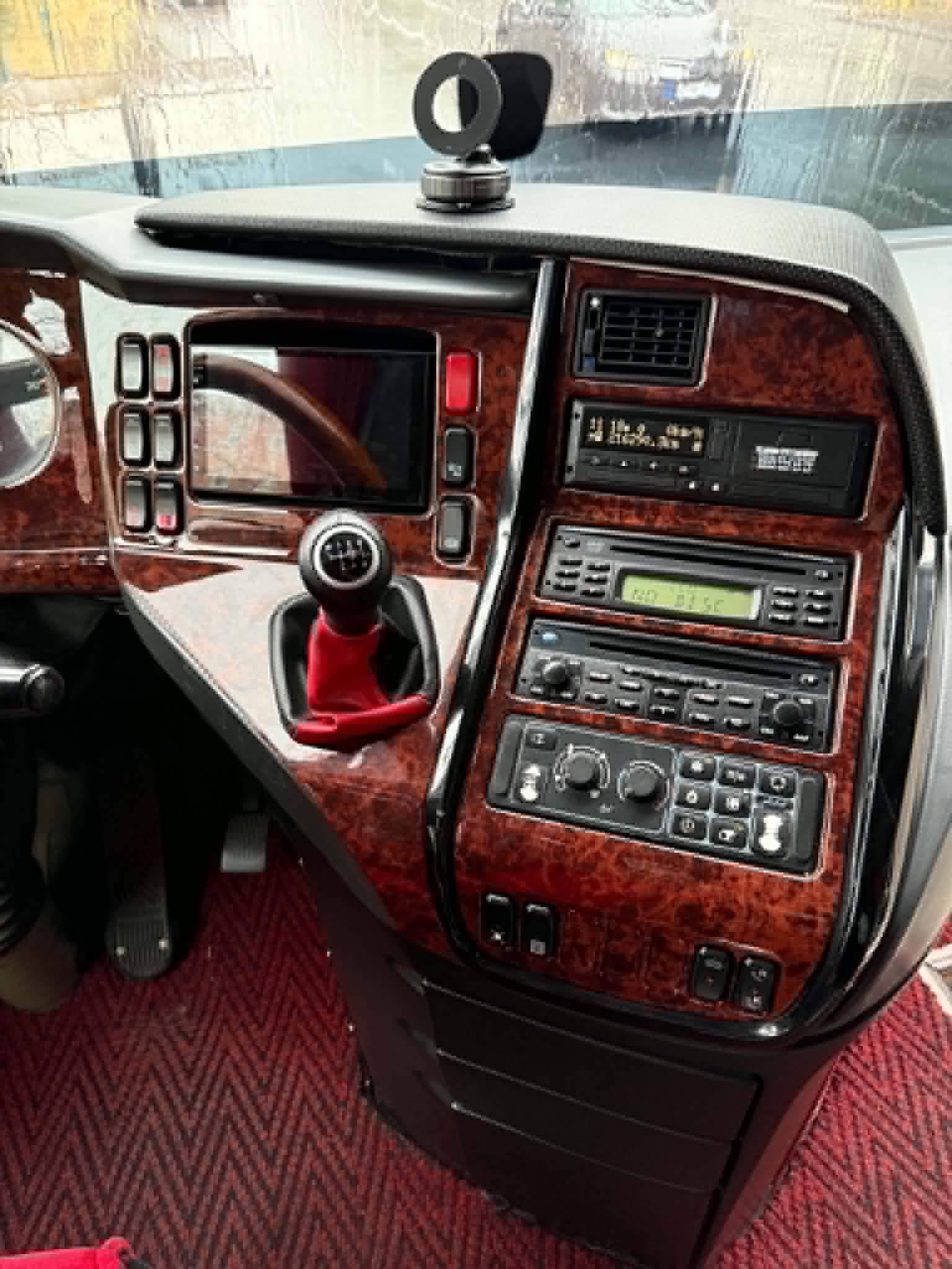 Mercedes Travego Full Set 58 Parça Maun Kaplama Maun Renk
