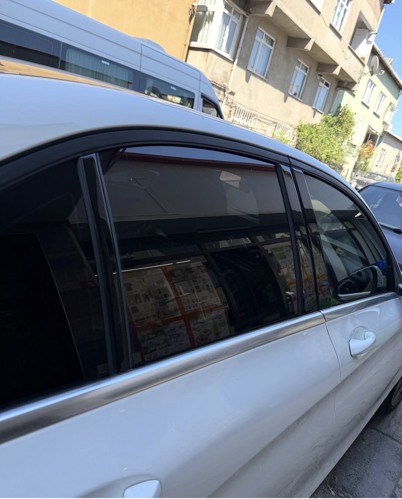 Mercedes C200 Kapı Direkleri Piano Black Maun Kaplama Parlak Siyah