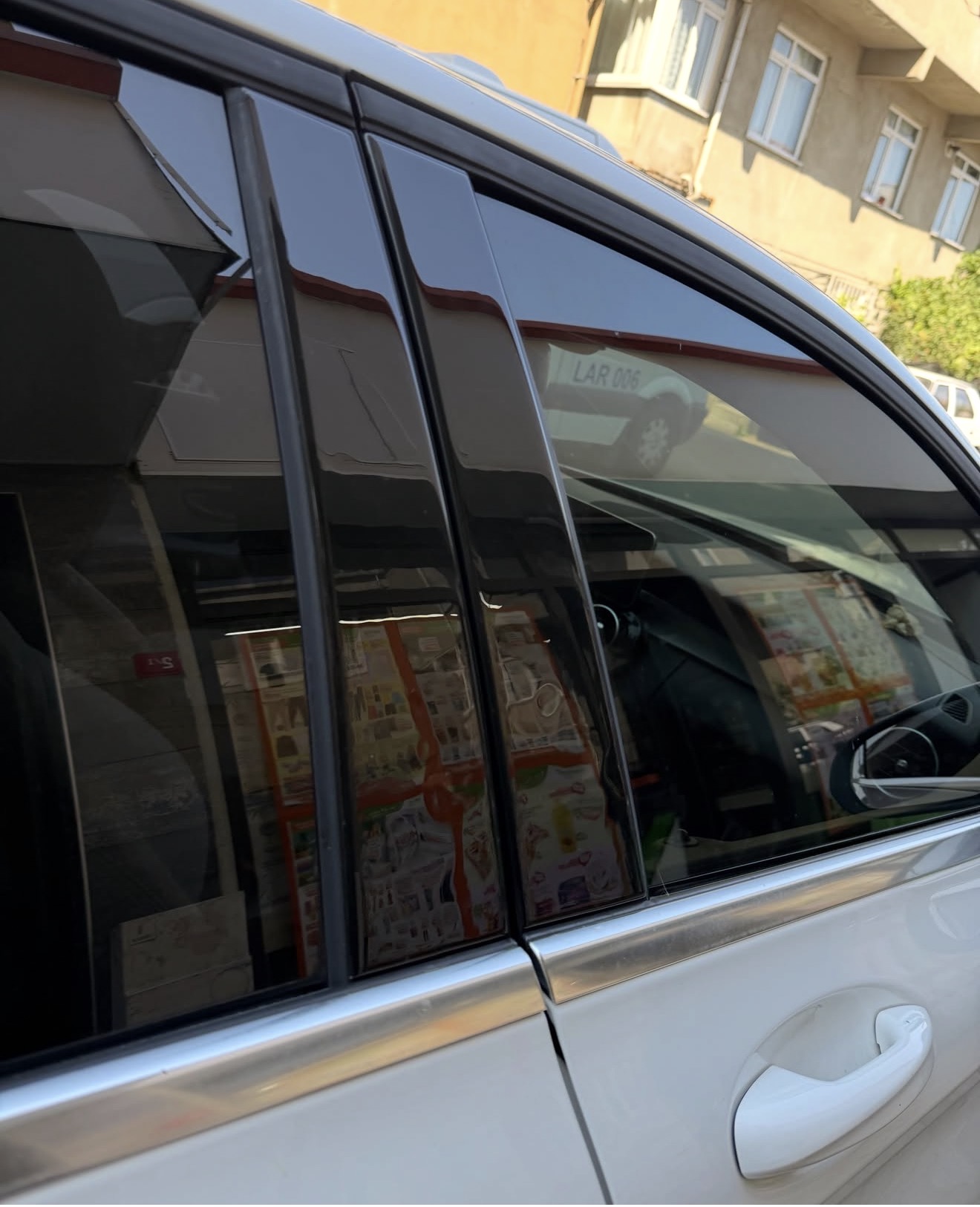 Mercedes C200 Kapı Direkleri Piano Black Maun Kaplama Parlak Siyah